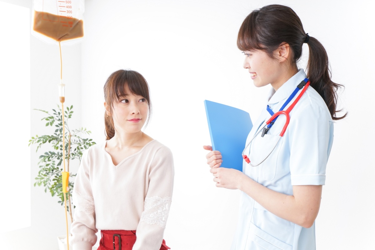 クリニック看護師に転職して楽になった人と後悔した人の違い